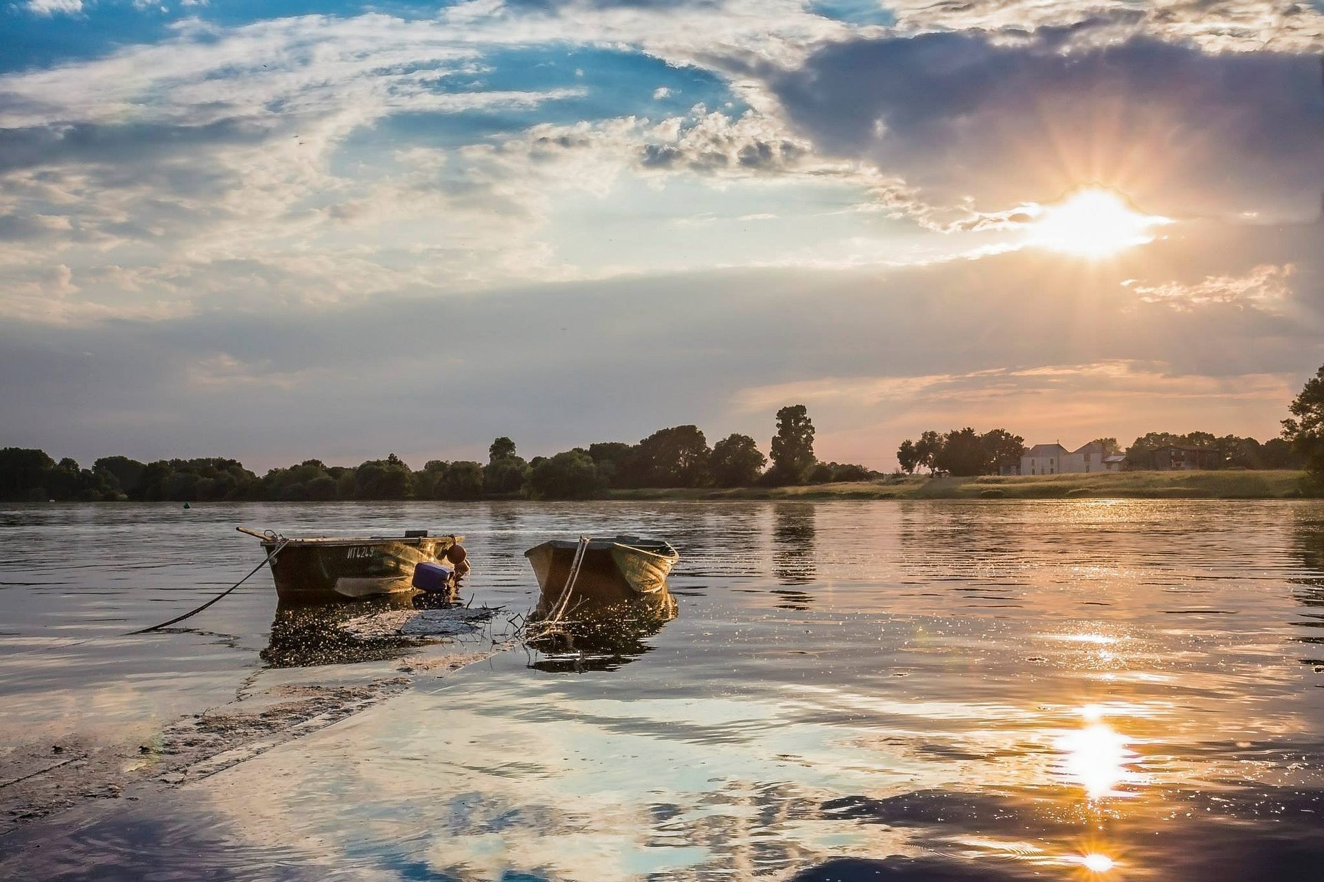 Loire sauvage couché de soleil